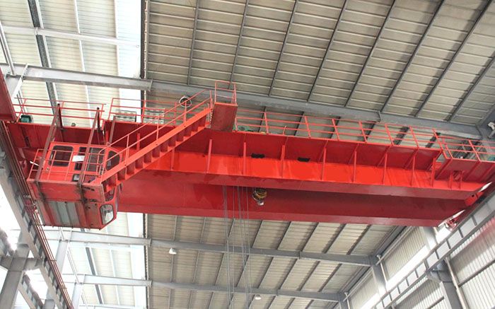 The use of various contact and sliding lines on electric single-girder cranes