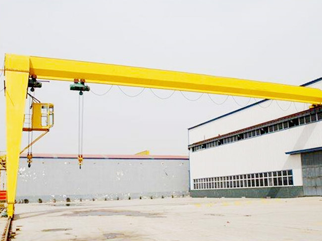 BMH type semi-gantry crane