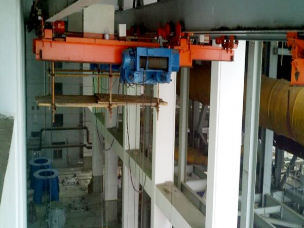 LXG Overrail Crane