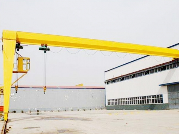 BMH type semi-gantry crane