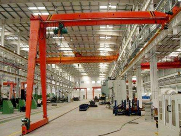 BMH type semi-gantry crane