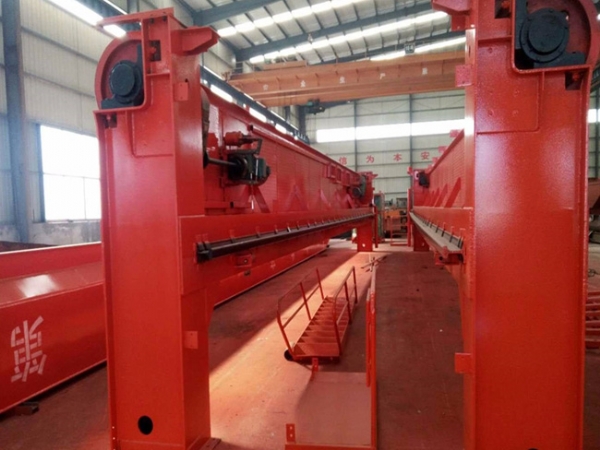 QD Electric Double Girder Overhead Crane
